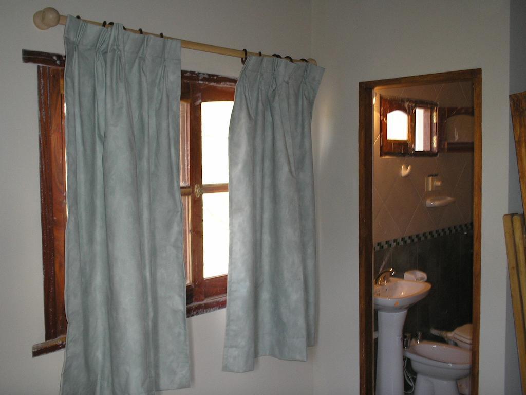 Hostel El Galeon Villa Gesell Dış mekan fotoğraf